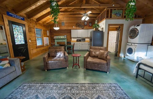 Checotah Appartement | Guest Suite with Hot Tub