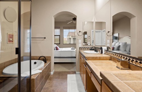 Talon Retreat Copropriété | This two-bedroom Condo is great for a longer business trip and family Visits.