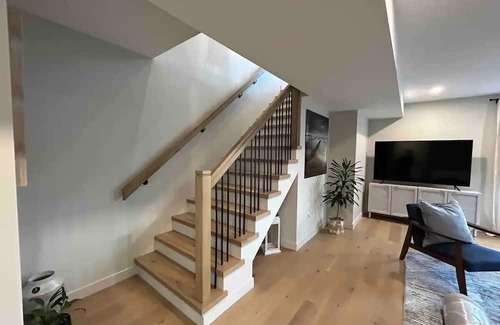 Thunder Bay Maison | Modern Manor