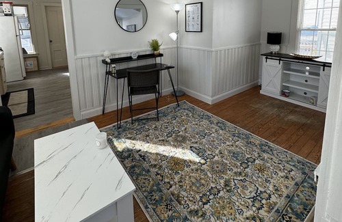 Sebago Maison | Cozy Home 1 bedroom, 1 bathroom home in Sebago, Maine next to Sebago Lake!