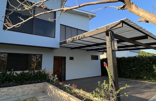 Liberia Appartement | Tropical Hideaway with Pool in Secure Condo, LIR
