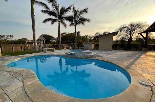 Liberia Appartement | Tropical Hideaway with Pool in Secure Condo, LIR