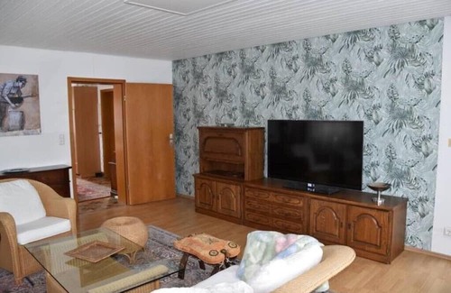 Schwaebisch Gmuend Appartement | Ferienwohnung 'weiler in den Bergen' mit Bergblick, Balkon und Wlan
