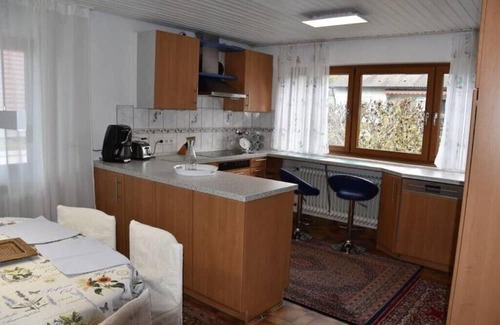 Schwaebisch Gmuend Appartement | Ferienwohnung 'weiler in den Bergen' mit Bergblick, Balkon und Wlan