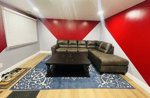 Buffalo Maison | Terrific 3-bedroom house with WiFi in Buffalo