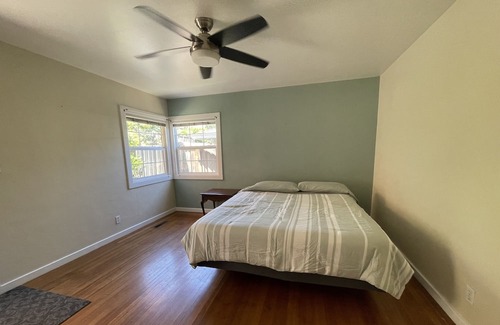 Martinez Maison | Furnished Room in Quiet 2 Bedroom Home. Walk, Bike or Bus to Downtown Martinez.