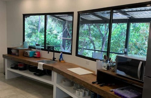 Uvita Cabine | Modern Jungle Cabana#9 - 4 Bedrooms with 2 King, 2 bunk beds and 2 bathrooms!