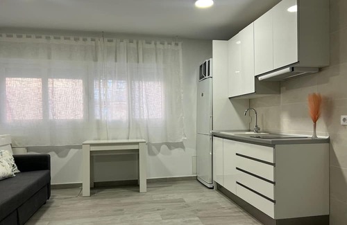 El Pilar Appartement | Spacious Madrid Haven:Explore the Best of the City from Your Stylish RetreatTen!