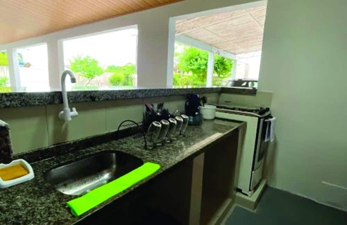 Meia Praia Maison | Casa com Espaço Para Pets, Lindo Jardim e Área Gourmet com Churrasqueira
