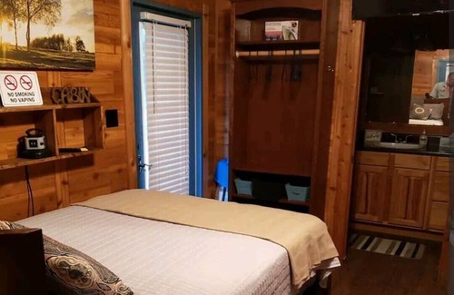 Lufkin Cabine | Cozy Corner Cabin close to hospitals