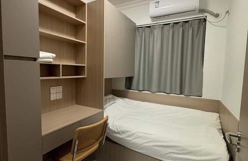Central Business District Copropriété | Luxurious 2-bedroom, furnished condo in Shenzhen Futian with AC & heating