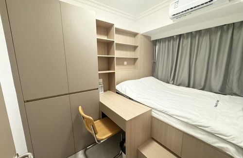 Central Business District Copropriété | Luxurious 2-bedroom, furnished condo in Shenzhen Futian with AC & heating