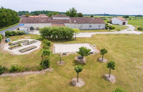Brives-sur-Charente Appartement | Le Vignoble, Appartement Avec vue sur Jardin