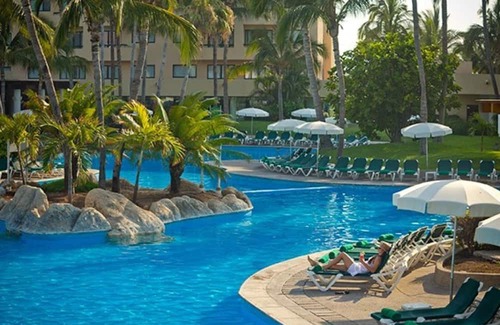 Costa Azul Station Balnéaire | Spacious 1-Bedroom Suite With Kitchen and Balcony