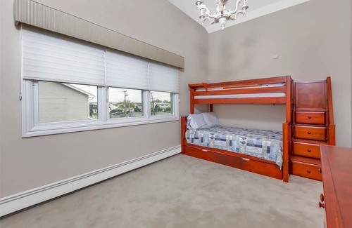 Lido Beach Maison | Water View Beach House with roof top deck and private beach