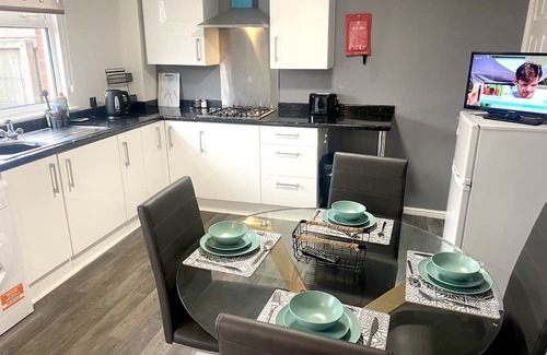 Thornaby On Tees Maison | Home from Home Howard’s House provides a comfy , clean home for your stay .