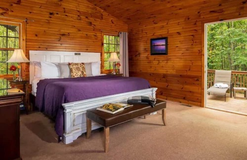 Steeles Tavern Cabine | Sunset Cabin, Hot tub and on site Spa!