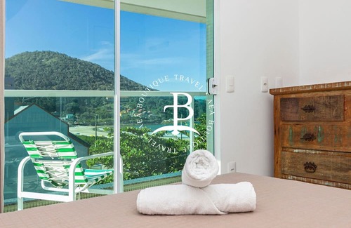 Quatro Ilhas Appartement | Just 30 seconds from the sand and incredible sea views