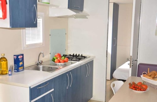 Cologna Spiaggia Maison | Feriendorf Stork Camping Village Mobilehome Happy Easy für 6 Personen