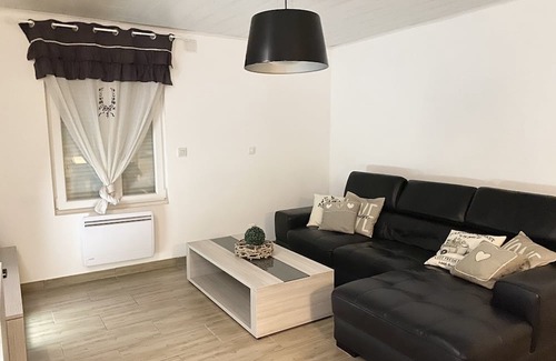 Vireux-Wallerand Maison | Vrbo Property