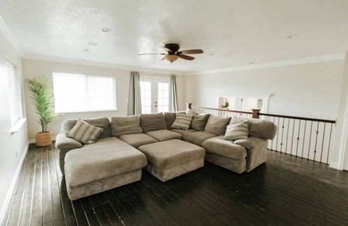 Provo Maison | Spacious 4-BR Oasis with Private Indoor Pool & Hot Tub