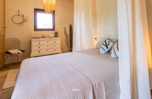 Sant Marti de Tous Autre | Timeless Tranquility: Experience the Legacy of Masía Aubareda, 1h from Barcelona