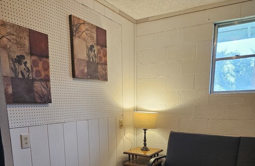 Silver Creek Village Appartement | Cozy 1 room studio with access to bathhouse and coffee bar