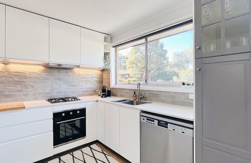 Kaleen Maison | Stylish, Comfy Family Home & Pet Friendly with Large Garden