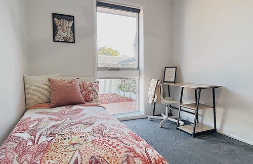 Kaleen Maison | Stylish, Comfy Family Home & Pet Friendly with Large Garden