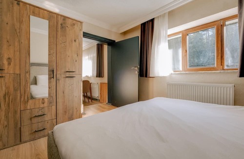 Tosya Maison | Idyllic Retreat in Lakeside Complex in Dipsiz Lake