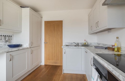 Frome Maison | Spacious, elegant home. Central location. Ideal for holidays and business.
