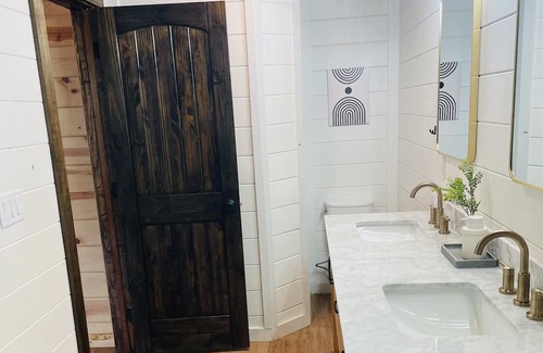 Bouvet Island Maison | NEW! Relax at your perfect hideaway in Broken Bow!