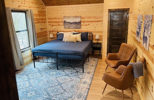 Bouvet Island Maison | NEW! Relax at your perfect hideaway in Broken Bow!