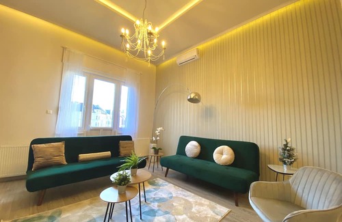 Szentimrevaros Appartement | Luxury Buda, Welcome to our large, freshly renovated 2-bedroom apartment!