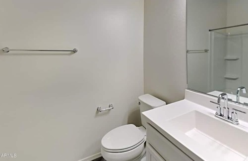 Surprise Maison | CLEAN, COZY Home Away From Home