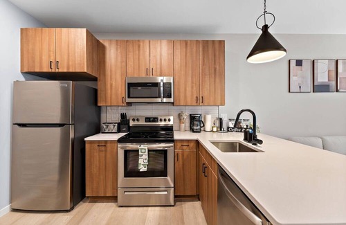 St. Anthony West Appartement | Coze 2BR with Gym & Free Street Parking by UMN