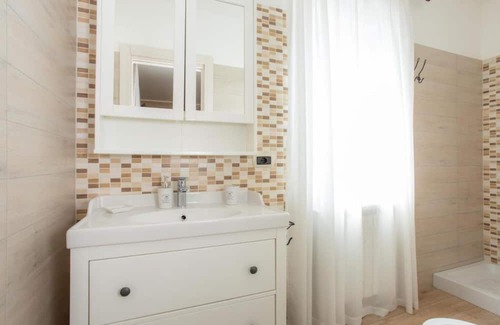 Caiazzo Villa | Villa "Santoro, Paradiso Verde" with Private Pool, Private Terraces & Wi-Fi