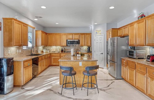 Silverado Ranch Maison | Lavender Oasis-Your Retreat from the Vegas Hustle