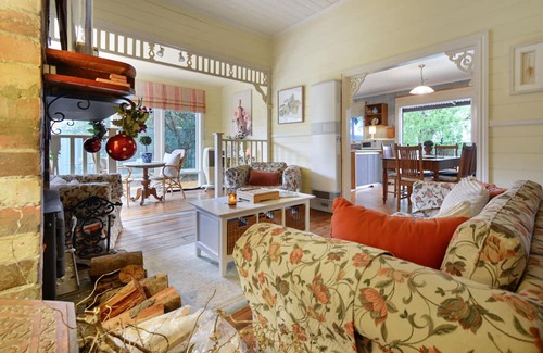 Drysdale Maison | 'Willow Cottage' Serene Stay in the Heart of Town