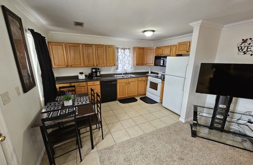Fritch Maison | Always welcome at Ridgeland! Enjoy a peaceful stay in a quiet neighborhood!