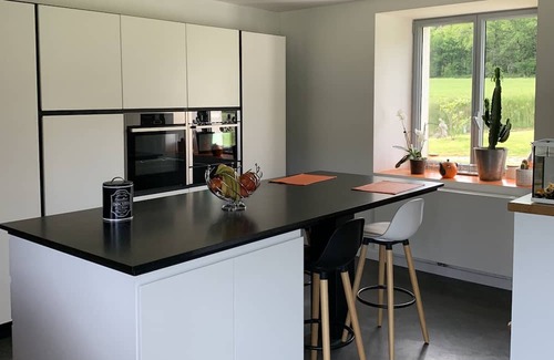 Allaire Maison | Maison de Campagne Moderne, Grands Espaces Tranquillité Assurée !