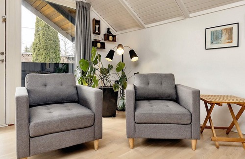 Togeholt Maison | 9 person holiday home in Præstø