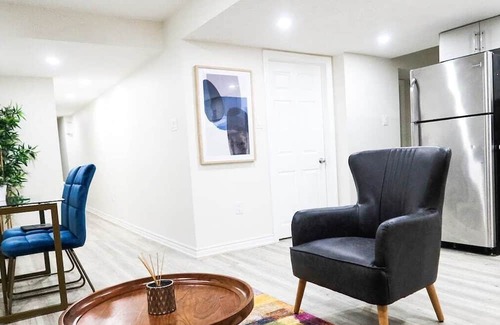 Brantford Appartement | Guest Suite in Family Friendly Neighborhood