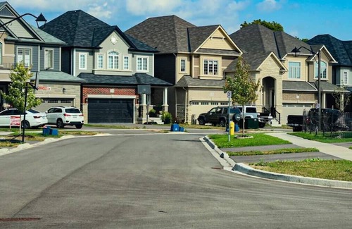 Brantford Appartement | Guest Suite in Family Friendly Neighborhood