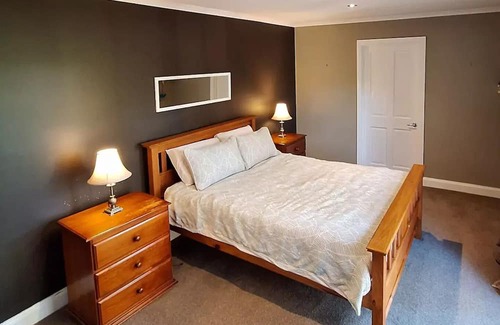 Highton Maison | 4BD House - Available late March to early July Only 6 km to Geelong City Centre