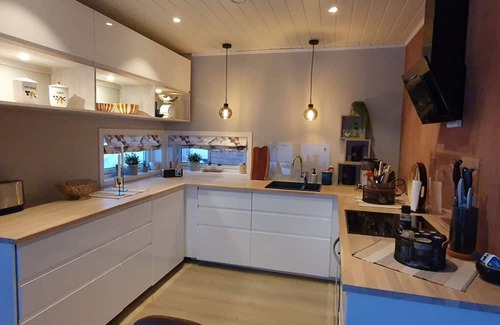 Lyngen Maison | 6 person holiday home in Svensby