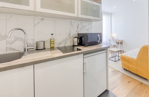 Le Raincy Appartement | Vrbo Property
