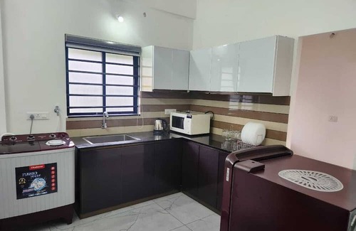 Muhamma Appartement | Entire unit for 6+ by AJ | Vembanad Lake/Pathiramanl near | 9km to Marari beach