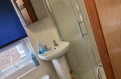 Edmonton Appartement | Cozy studio flat with separated bathroom in London