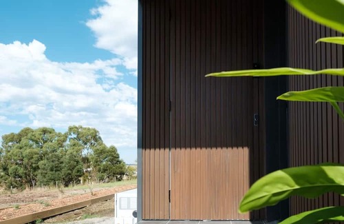 Coldstream Maison | Off-grid Smart Home located on a trailblazing regenerative farm